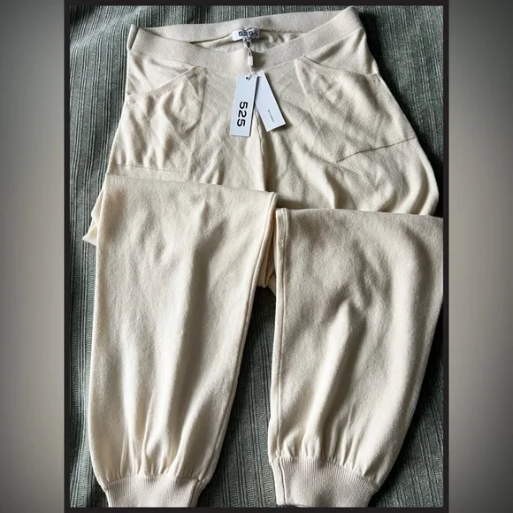 NWT 525 Cream Lounge Pants. - Picture 2 of 4